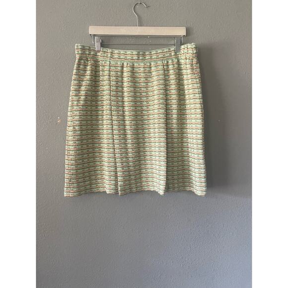 Misook  Pleat Detail Soft Tweed Knit Skirt - Picture 7 of 12